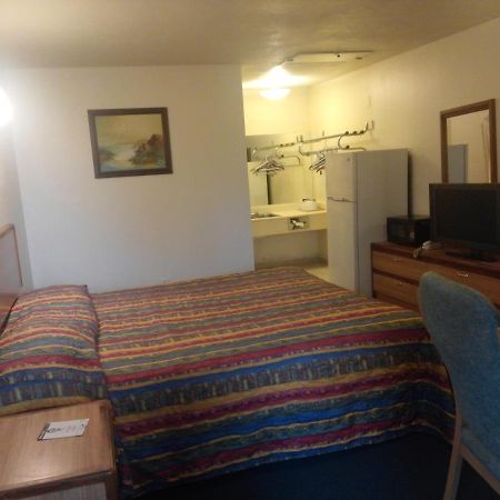 Evergreen Inn 科维纳 外观 照片