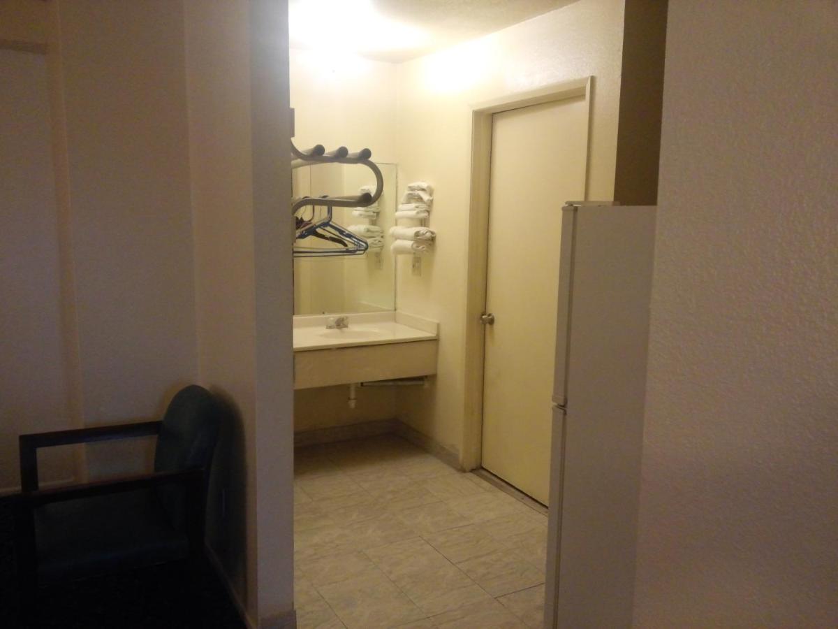 Evergreen Inn 科维纳 外观 照片
